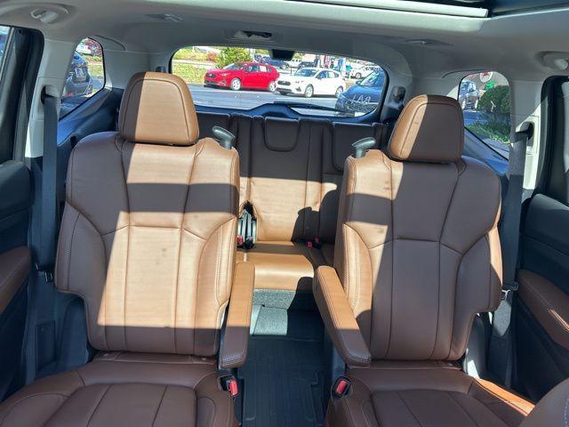 new 2025 Subaru Ascent car, priced at $53,671