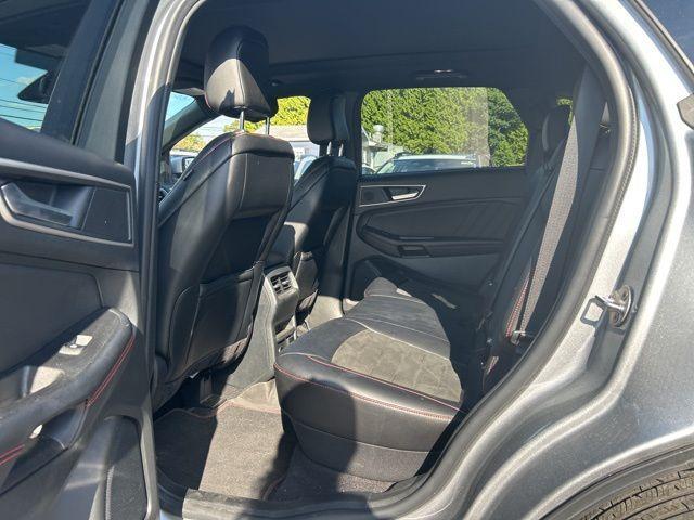 used 2023 Ford Edge car