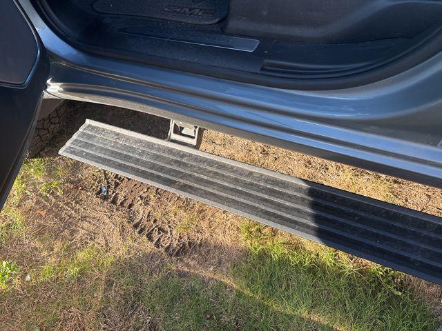 used 2025 GMC Sierra 2500 car, priced at $78,282