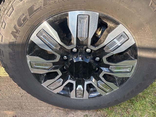 used 2025 GMC Sierra 2500 car, priced at $78,282