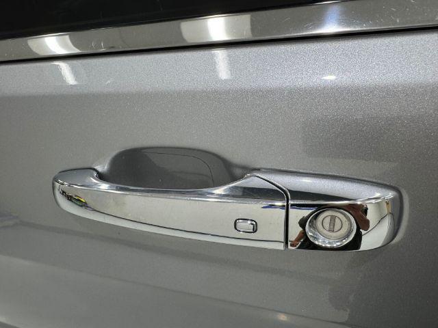 used 2014 Jeep Grand Cherokee car, priced at $11,377