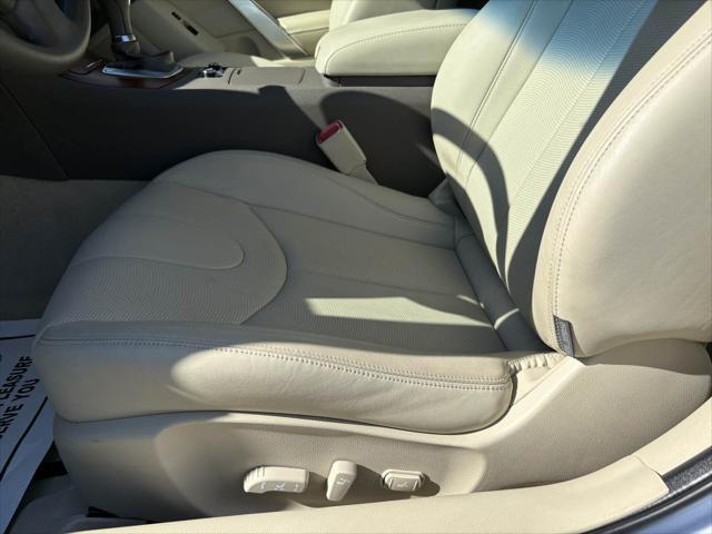used 2009 INFINITI G37 car, priced at $23,899