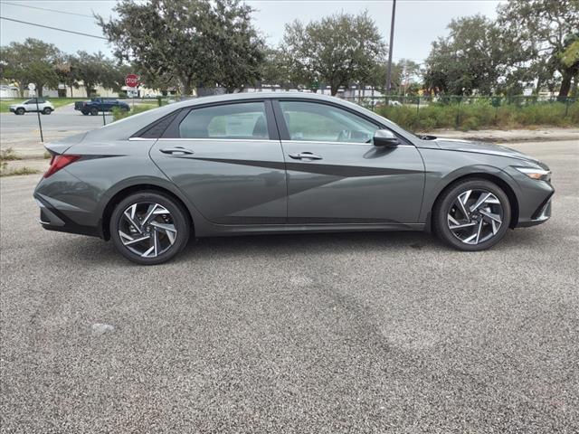 new 2025 Hyundai Elantra car, priced at $26,245