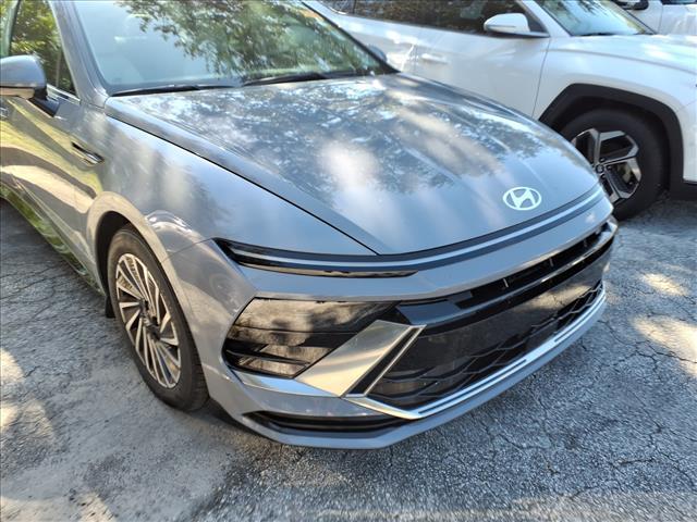 used 2025 Hyundai Sonata Hybrid car, priced at $25,782