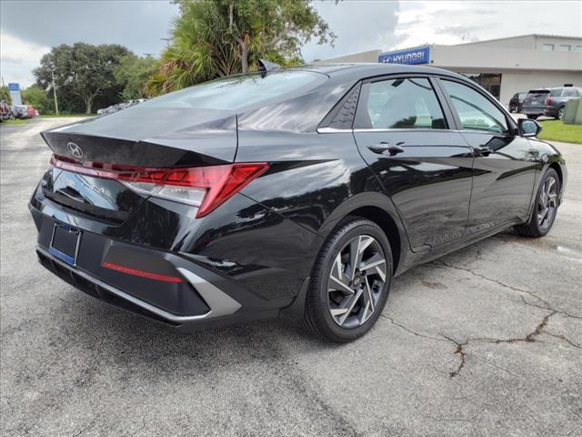 new 2025 Hyundai Elantra car, priced at $26,245