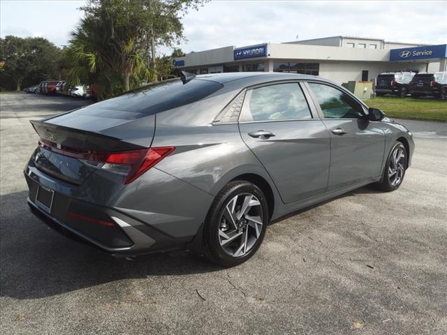 new 2025 Hyundai Elantra car, priced at $23,942