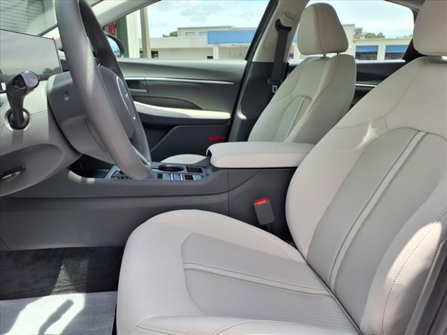 new 2025 Hyundai Sonata car, priced at $27,604