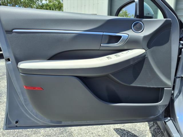 new 2025 Hyundai Sonata car, priced at $27,604