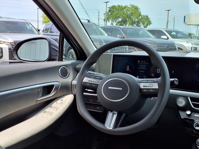 new 2025 Hyundai Sonata car, priced at $27,605