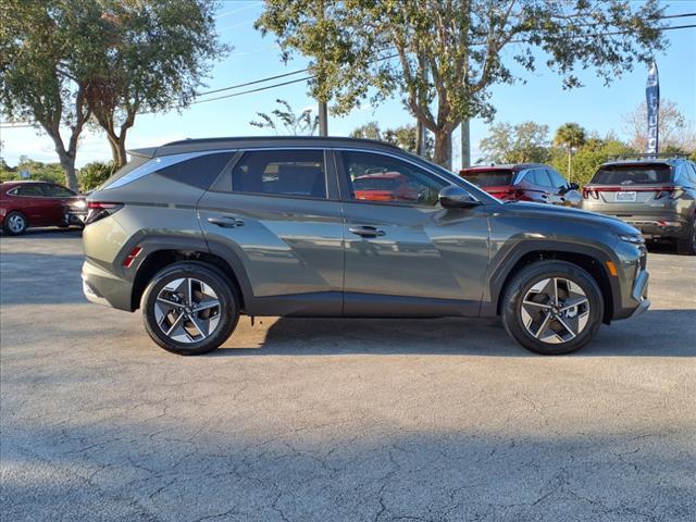 new 2025 Hyundai TUCSON Hybrid car, priced at $37,506