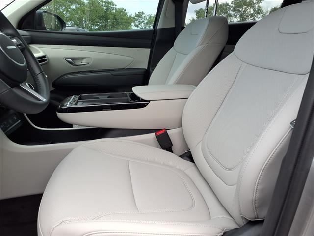 new 2025 Hyundai TUCSON Hybrid car