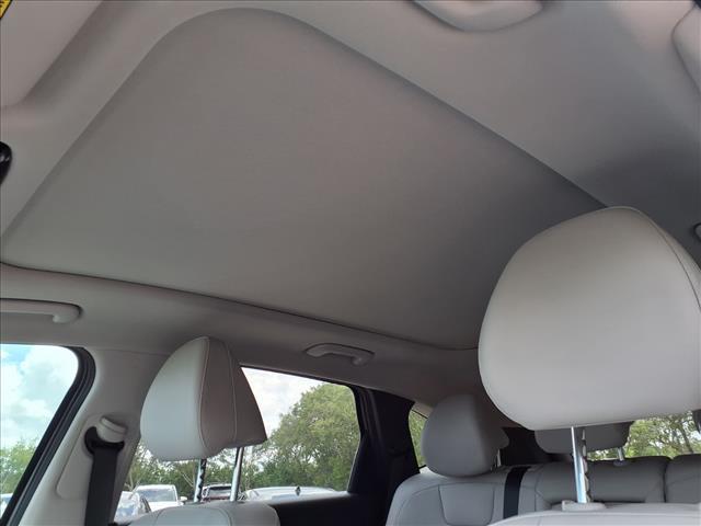 new 2025 Hyundai TUCSON Hybrid car