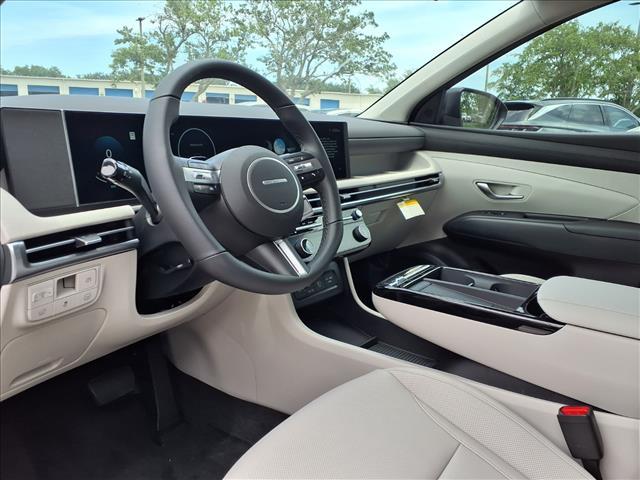 new 2025 Hyundai TUCSON Hybrid car