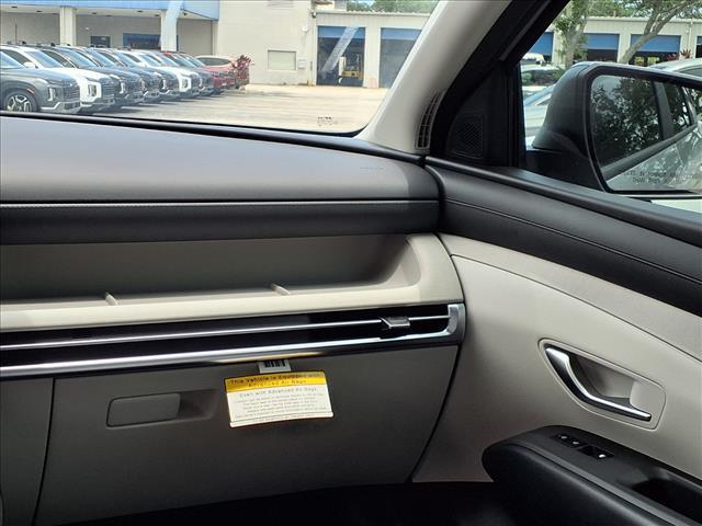 new 2025 Hyundai TUCSON Hybrid car