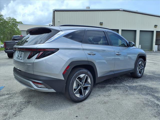 new 2025 Hyundai TUCSON Hybrid car