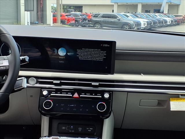 new 2025 Hyundai TUCSON Hybrid car