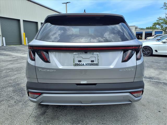 new 2025 Hyundai TUCSON Hybrid car