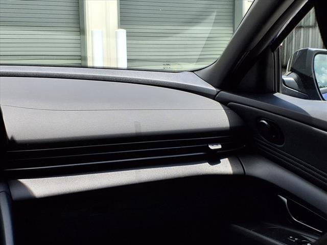 new 2025 Hyundai Elantra car, priced at $24,378
