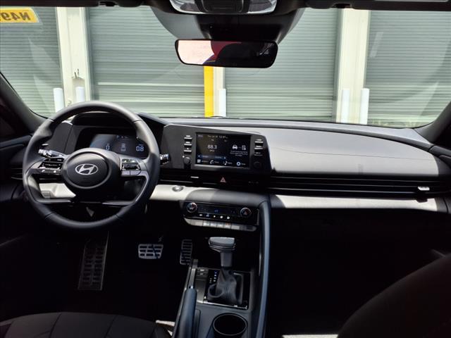 new 2025 Hyundai Elantra car, priced at $24,378