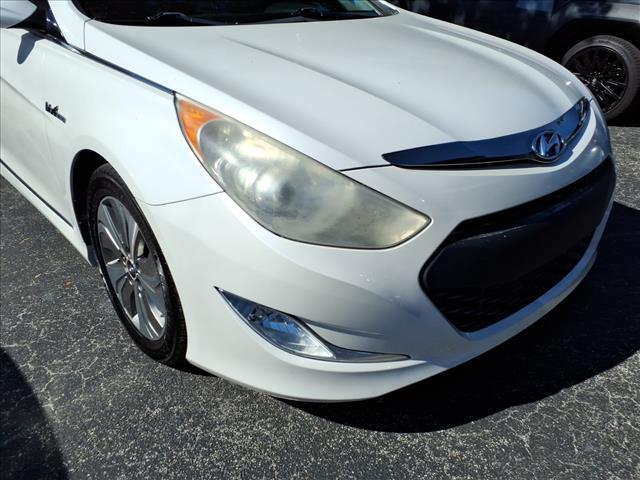 used 2014 Hyundai Sonata Hybrid car, priced at $7,695