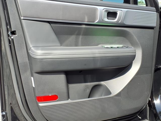 new 2025 Hyundai Santa Fe car, priced at $37,699