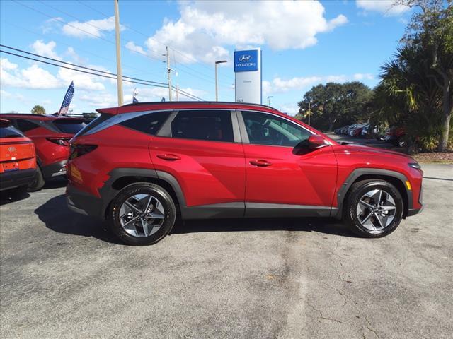 new 2025 Hyundai Tucson car, priced at $32,190