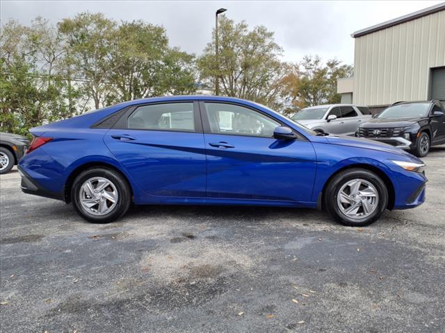 new 2025 Hyundai Elantra car, priced at $23,072