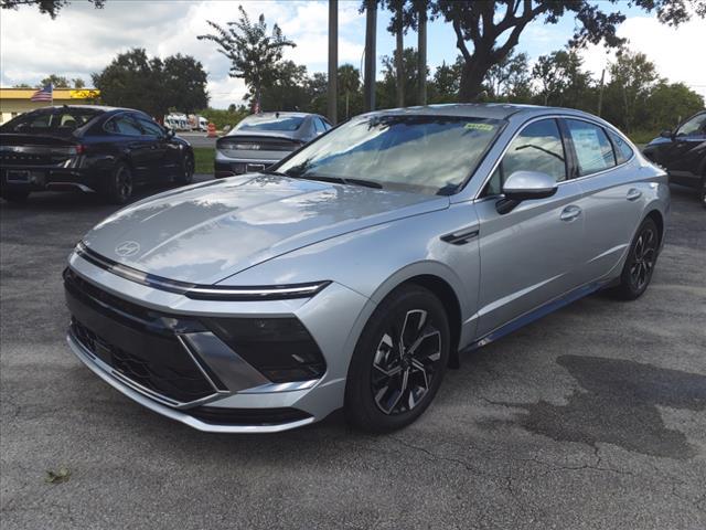 new 2024 Hyundai Sonata car, priced at $28,068