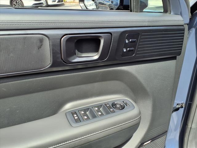 new 2025 Hyundai SANTA FE HEV car, priced at $48,863