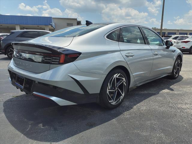 new 2024 Hyundai Sonata car, priced at $31,013