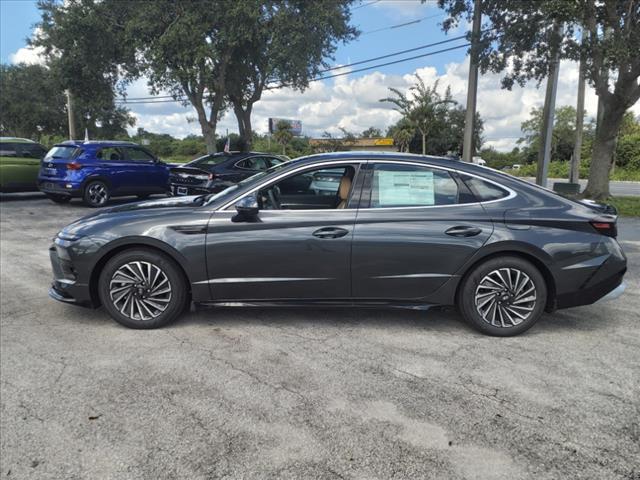 new 2024 Hyundai Sonata Hybrid car, priced at $37,987