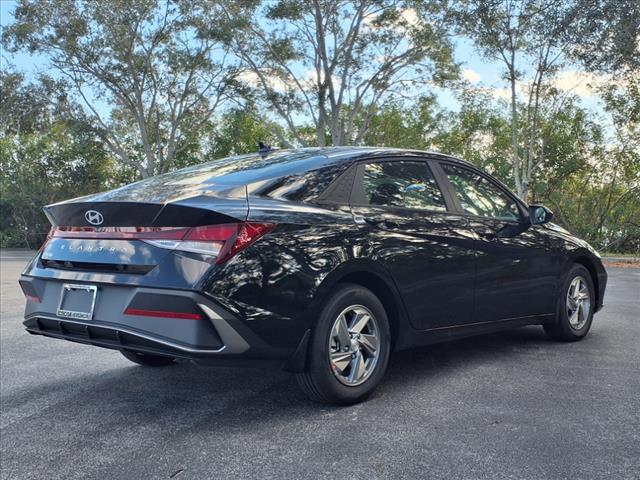 new 2025 Hyundai Elantra car, priced at $23,072