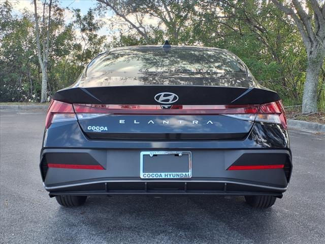 new 2025 Hyundai Elantra car, priced at $23,072