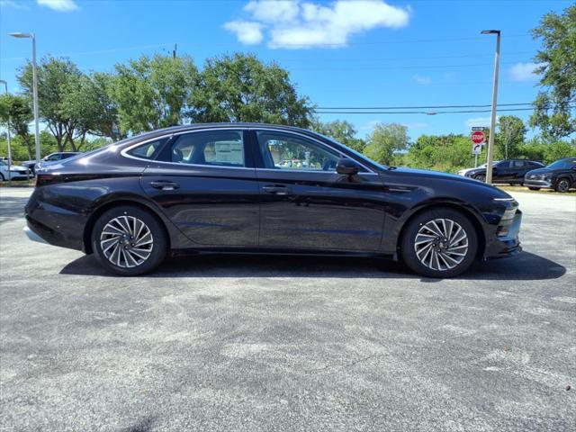 new 2025 Hyundai Sonata Hybrid car, priced at $38,564