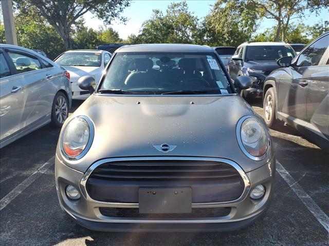 used 2018 MINI Hardtop car, priced at $7,900
