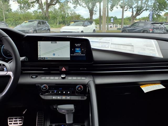 new 2025 Hyundai Elantra car