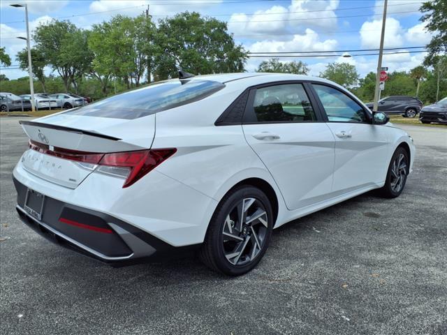 new 2025 Hyundai Elantra car