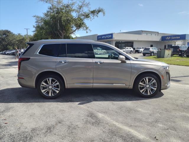 used 2022 Cadillac XT6 car, priced at $33,848