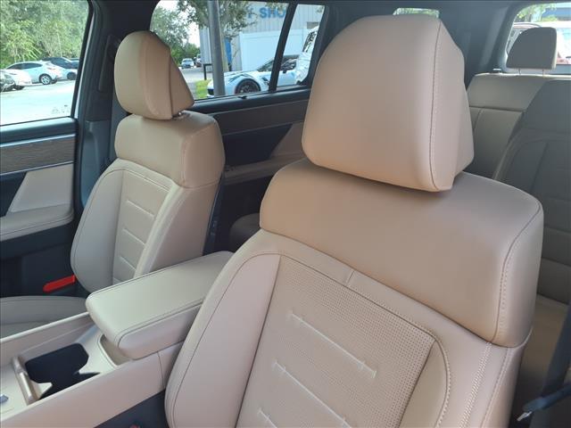 new 2026 Hyundai SANTA FE HEV car, priced at $50,229