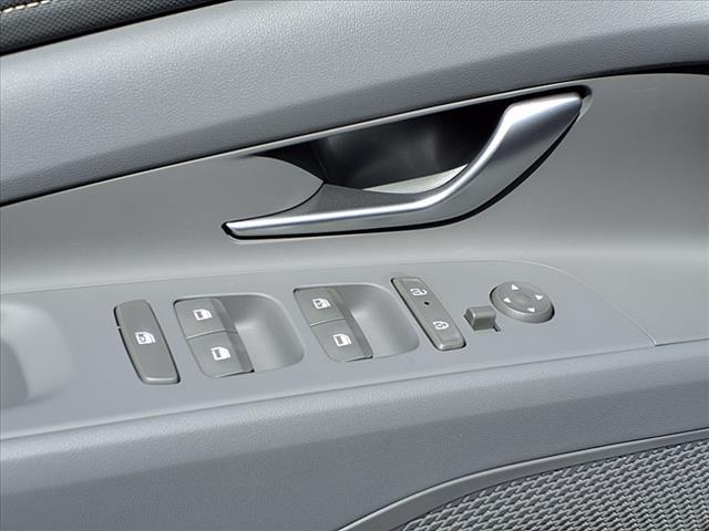 new 2025 Hyundai Elantra car, priced at $28,528