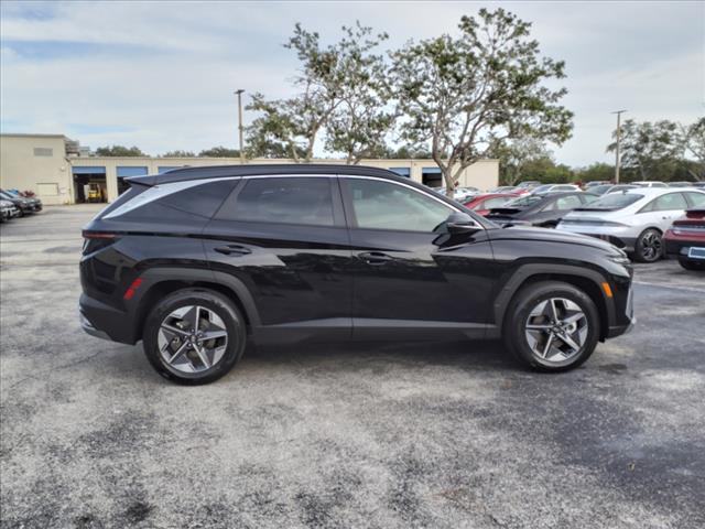 new 2025 Hyundai Tucson car, priced at $33,825