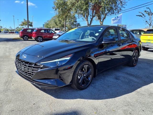 used 2022 Hyundai Elantra car