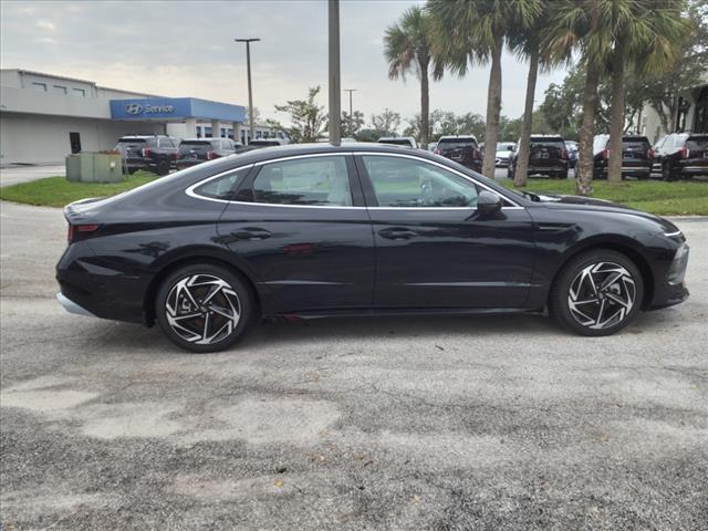 new 2024 Hyundai Sonata car, priced at $30,988