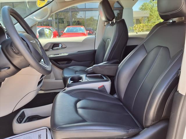used 2023 Chrysler Pacifica car, priced at $25,937