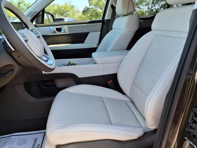 new 2025 Hyundai Santa Fe car, priced at $47,424