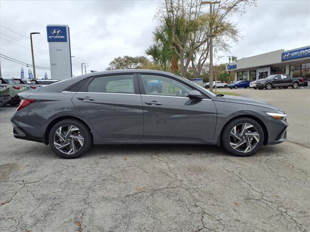 new 2025 Hyundai Elantra car, priced at $26,634