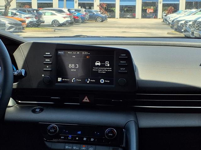 new 2025 Hyundai Elantra car, priced at $24,378