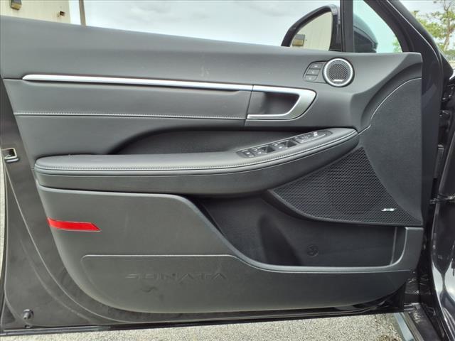 new 2025 Hyundai Sonata Hybrid car, priced at $38,712