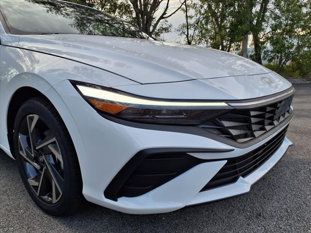 new 2025 Hyundai Elantra car, priced at $24,407