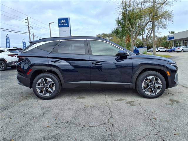 new 2025 Hyundai TUCSON Hybrid car, priced at $37,460